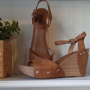 Lucky Brand Brown Tan Marsha Ankle Strap Leather Platform Wedge Sandals